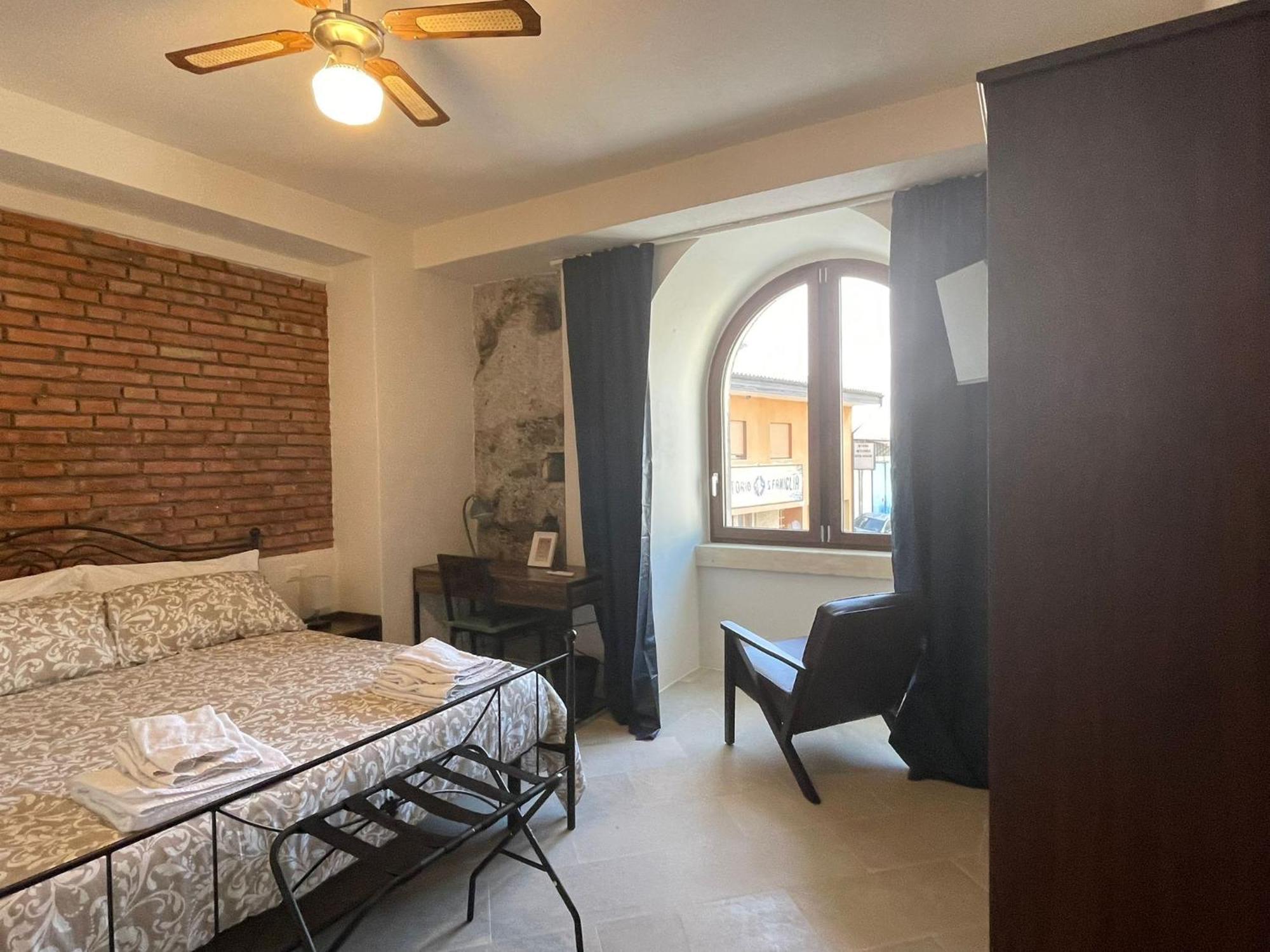 Castello D'Alcontres Guest House 3 Stelle Ницца ди Сицилия Экстерьер фото